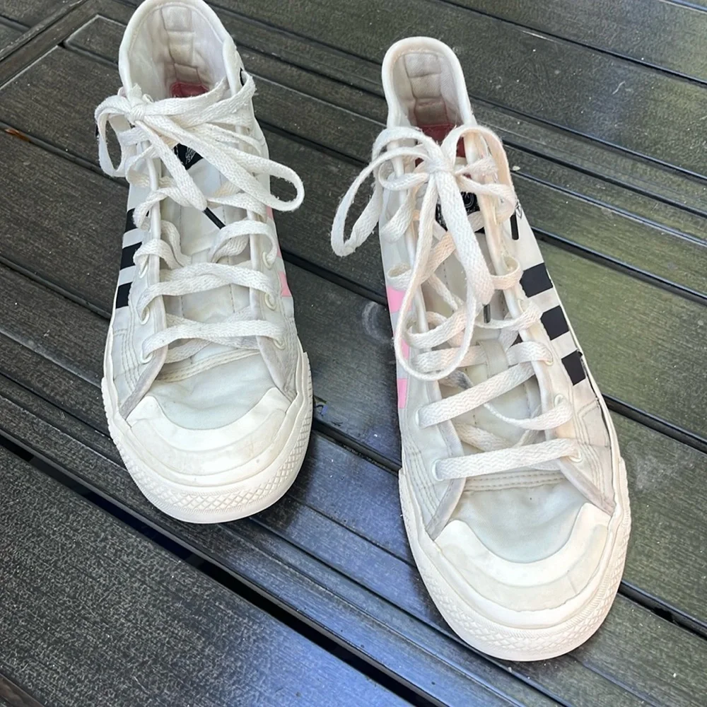 Nizza-Adidas-girls high top sneakers